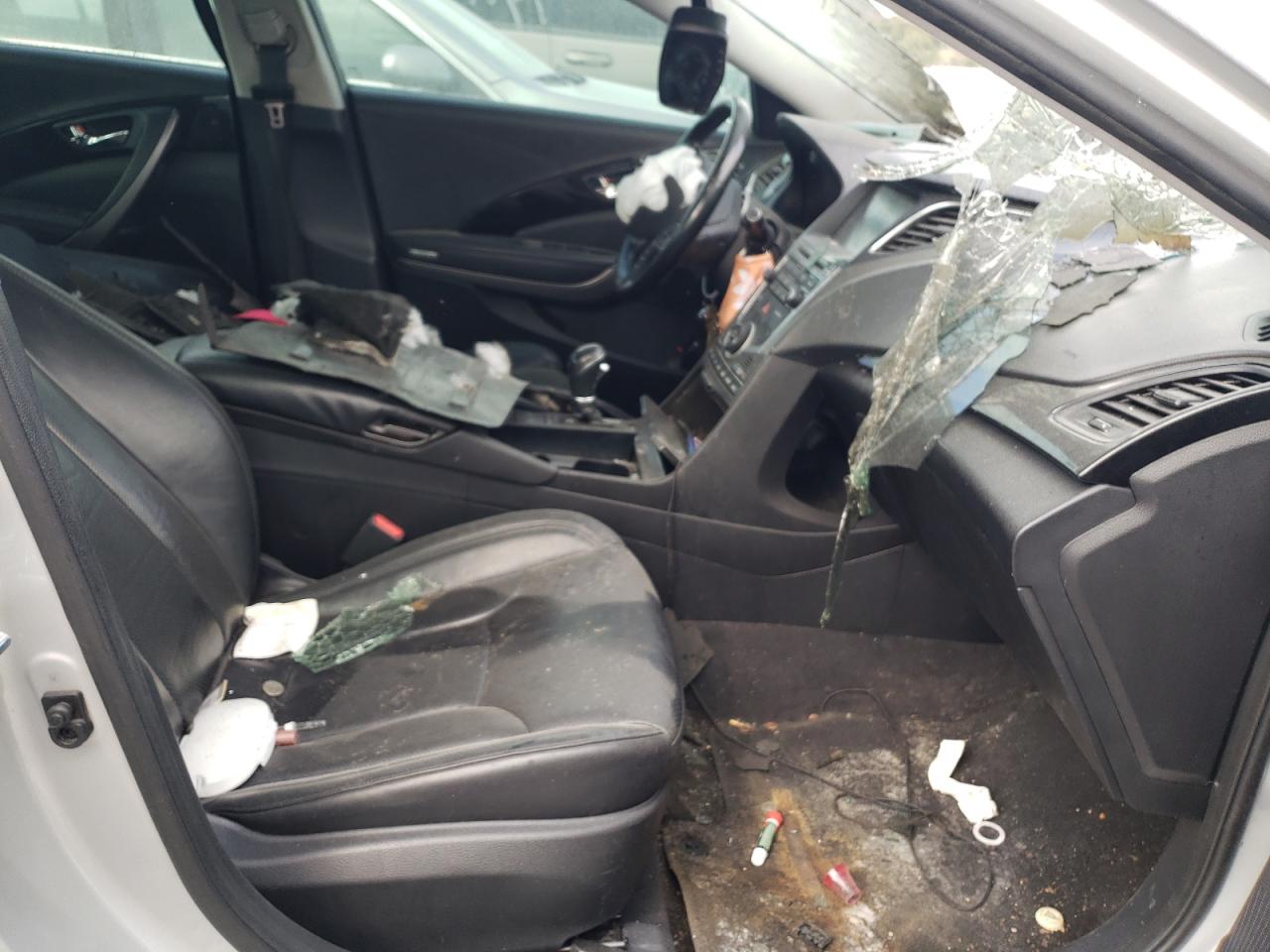 Photo 5 from auction – 2015 HYUNDAI AZERA with VIN KMHFG4JG8FA487830