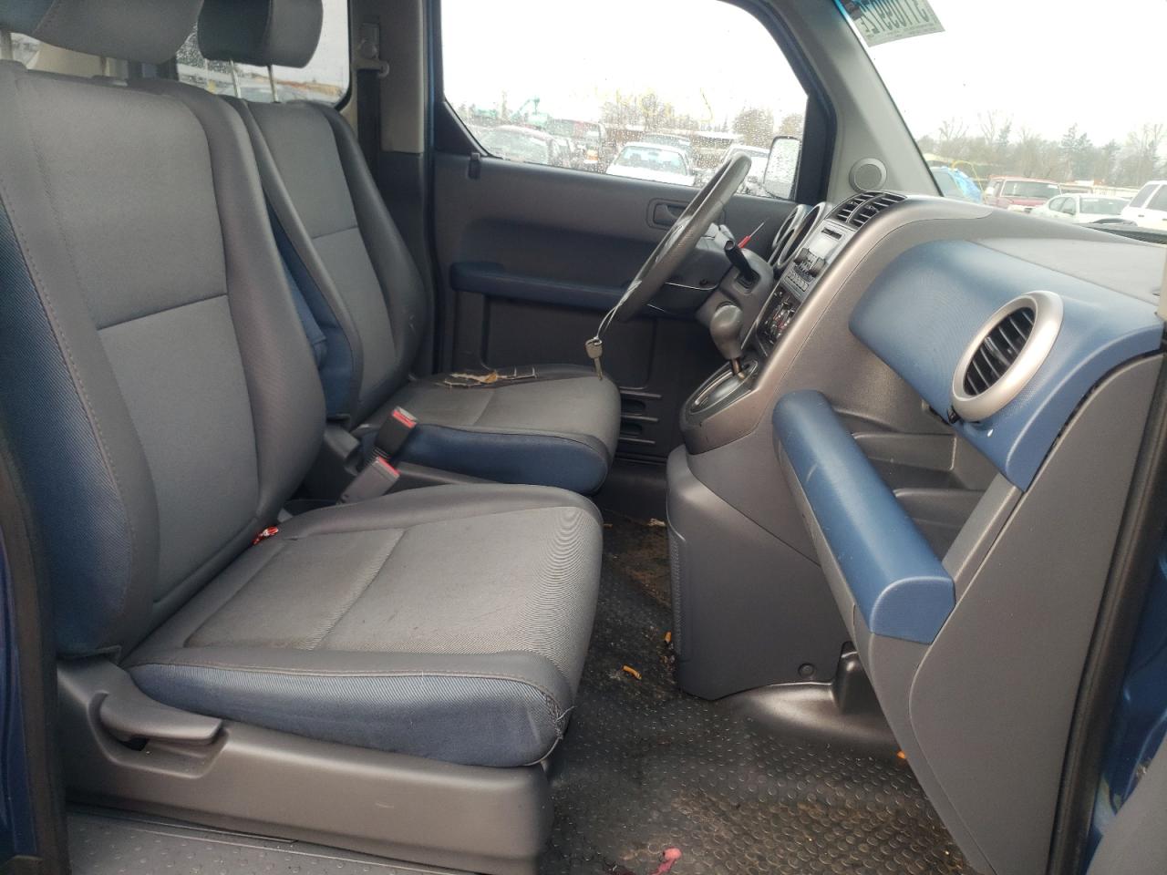 Photo 5 from auction – 2006 HONDA ELEMENT EX with VIN 5J6YH28706L009128