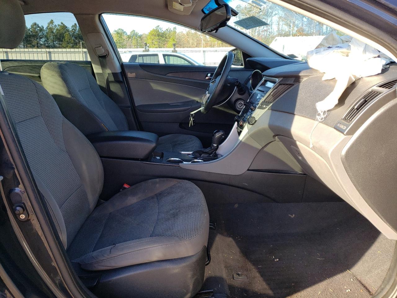 Photo 5 from auction – 2012 HYUNDAI SONATA GLS with VIN 5NPEB4AC7CH346876