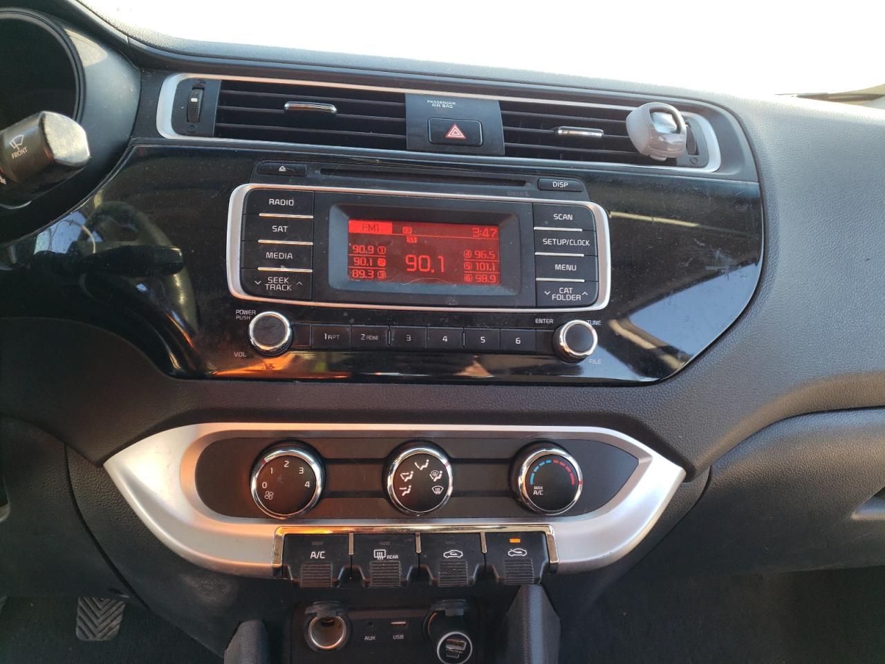 Photo 9 from auction – 2016 KIA RIO LX with VIN KNADM4A35G6684585