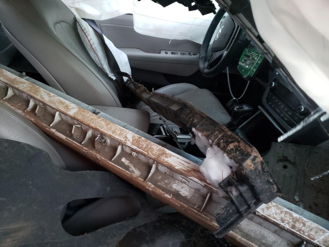 Photo 5 from auction – 2016 HYUNDAI SONATA SPO with VIN 5NPE34AF6GH356389