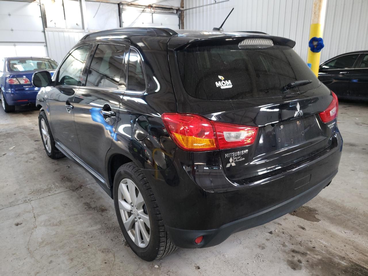 Photo 3 from auction – 2015 MITSUBISHI OUTLANDER with VIN 4A4AR4AU5FE057141