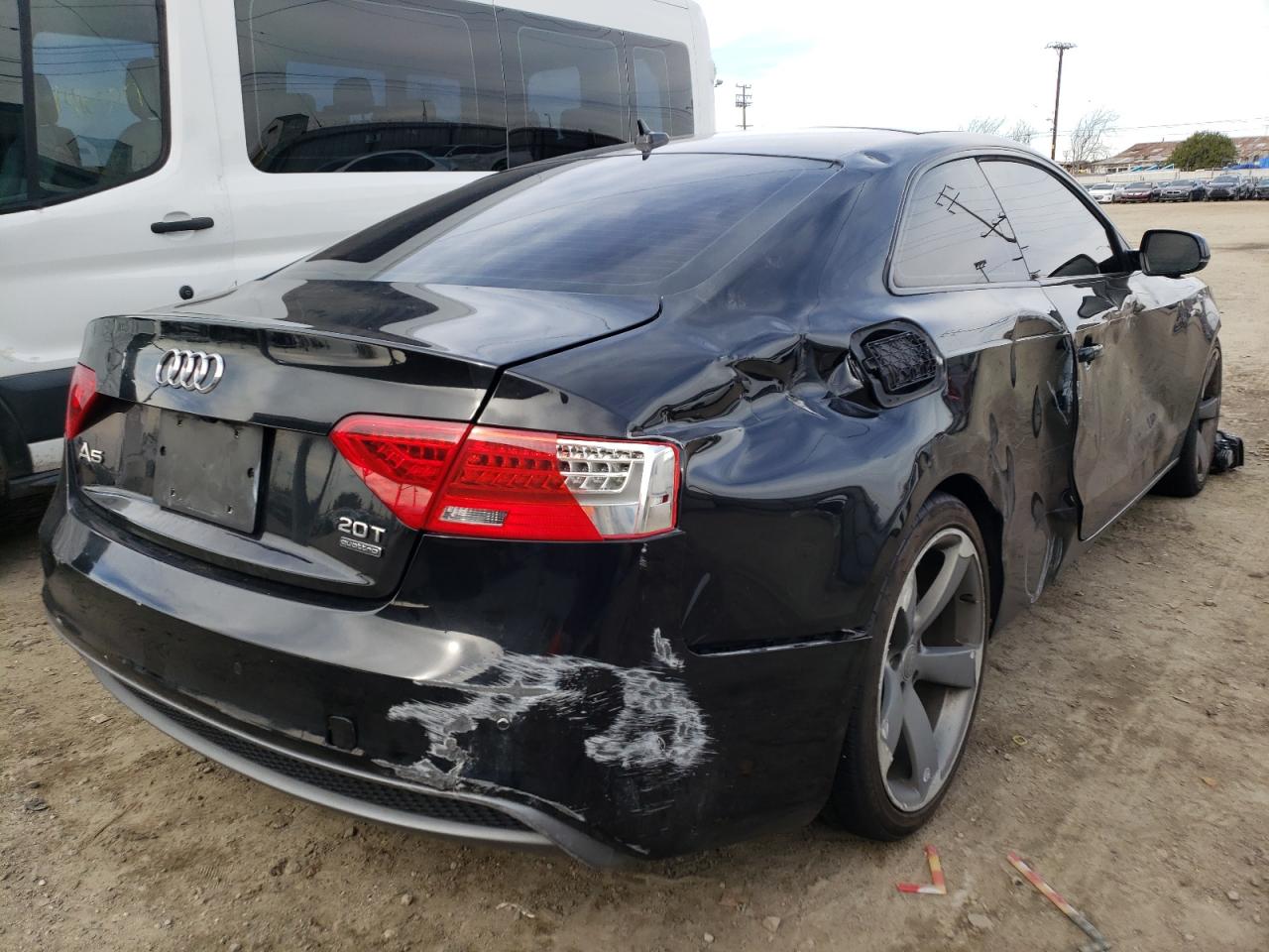 Photo 4 from auction – 2016 AUDI A5 PREMIUM with VIN WAUM2AFR4GA045693