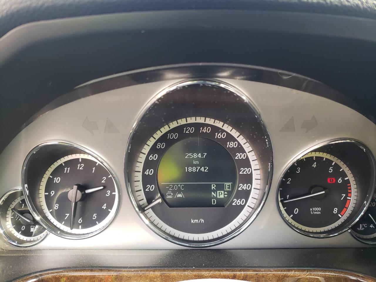 Photo 8 from auction – 2011 MERCEDES-BENZ E 350 4MAT with VIN WDDHF8HB2BA439015