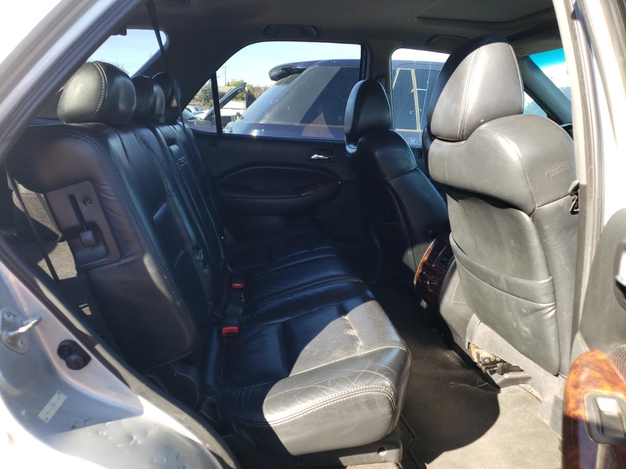 Photo 6 from auction – 2002 ACURA MDX with VIN 2HNYD18692H519305