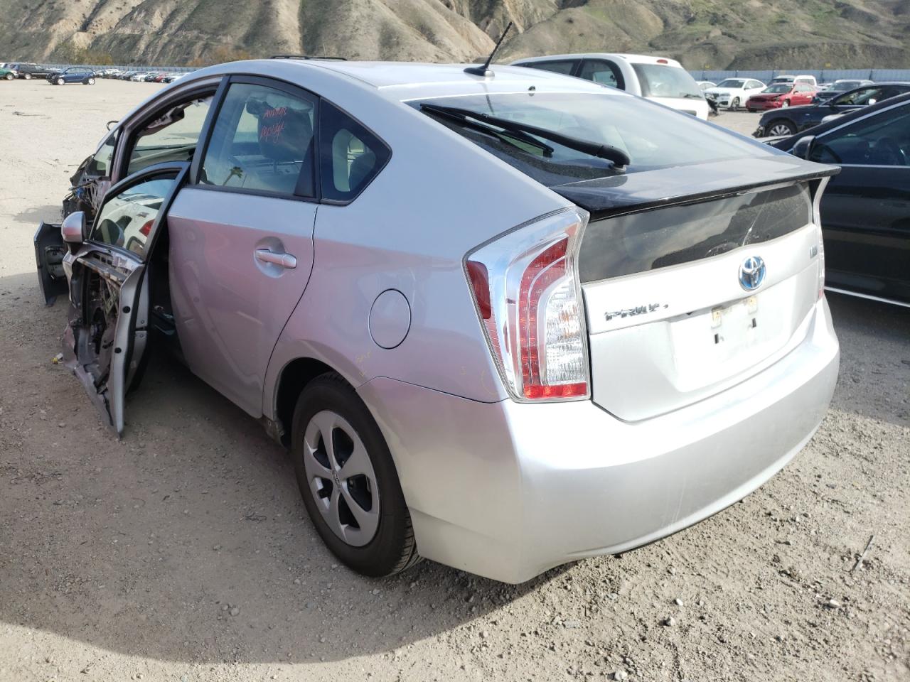 Photo 3 from auction – 2015 TOYOTA PRIUS with VIN JTDKN3DU4F1884259