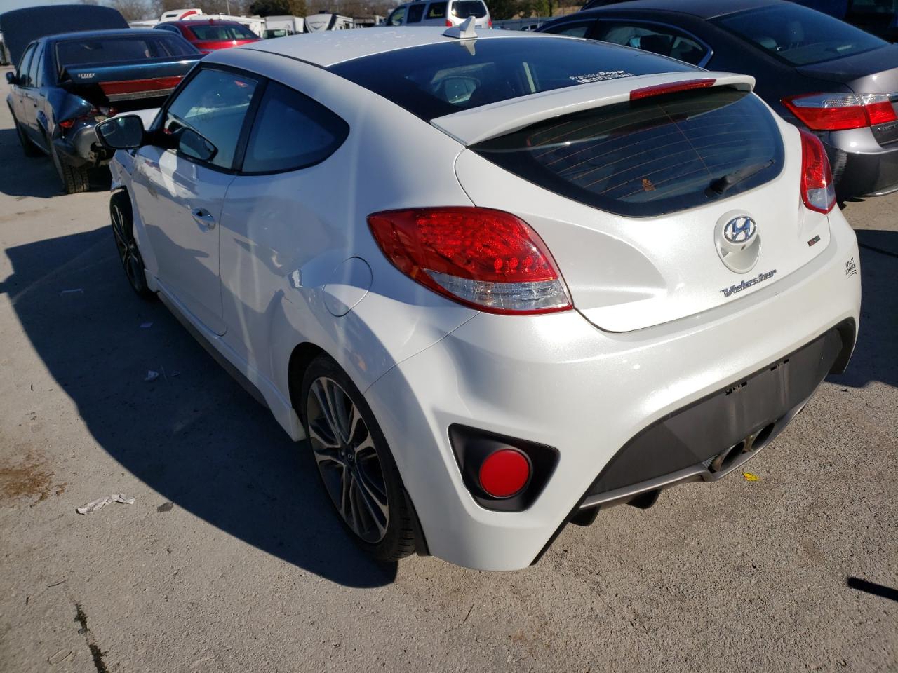 Photo 3 from auction – 2016 HYUNDAI VELOSTER T with VIN KMHTC6AE2GU286224