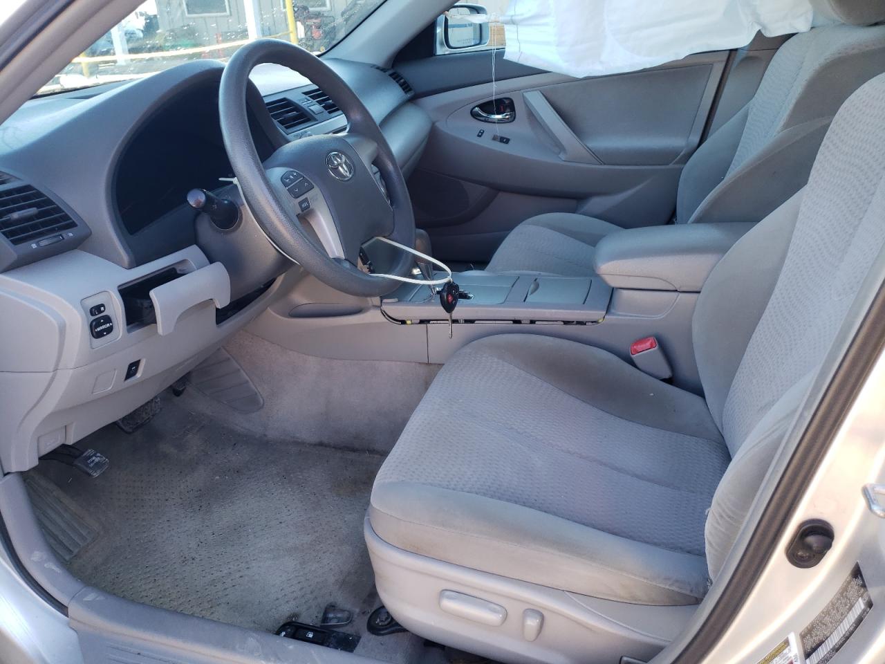 Photo 5 from auction – 2011 TOYOTA CAMRY BASE with VIN 4T1BF3EKXBU179481