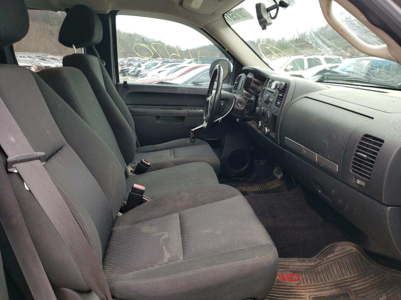 Photo 5 from auction – 2012 CHEVROLET SILVERADO with VIN 1GCRKSE76CZ125216