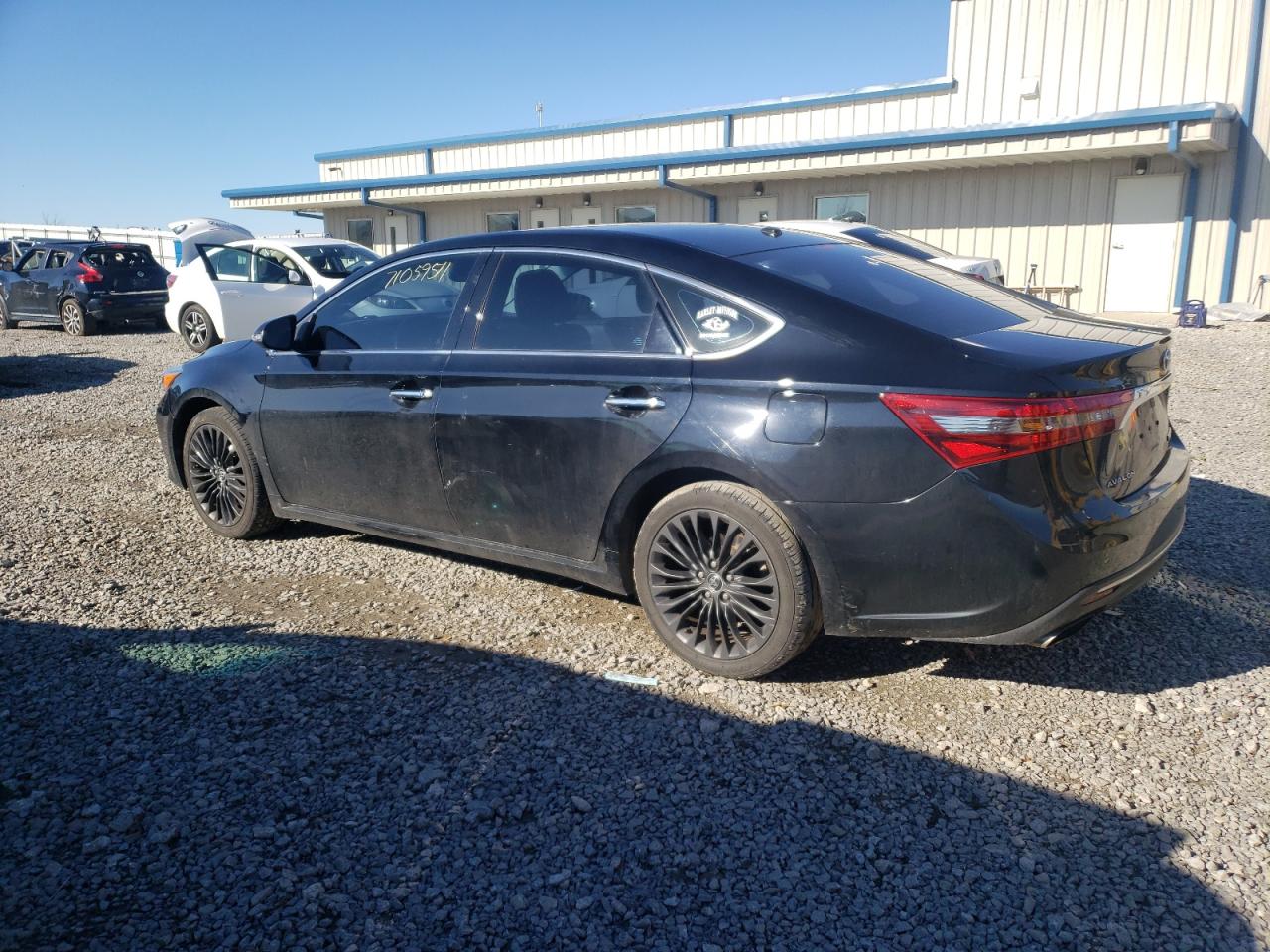 Photo 3 from auction – 2016 TOYOTA AVALON XLE with VIN 4T1BK1EB7GU200827