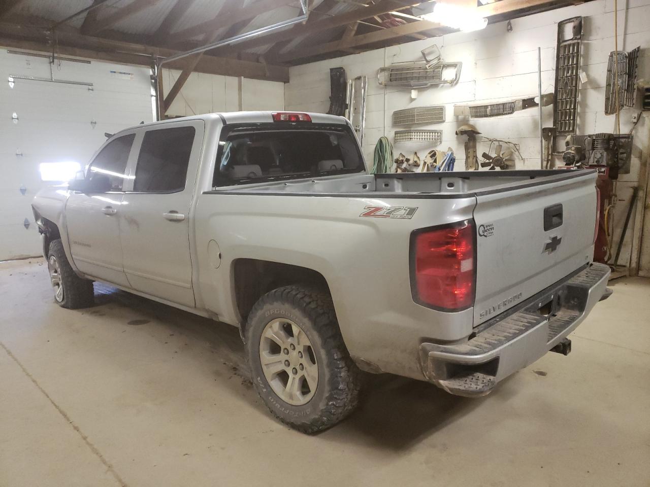 Zdjęcie 3 z aukcji – 2016 CHEVROLET SILVERADO z VIN 3GCUKREC3GG266265