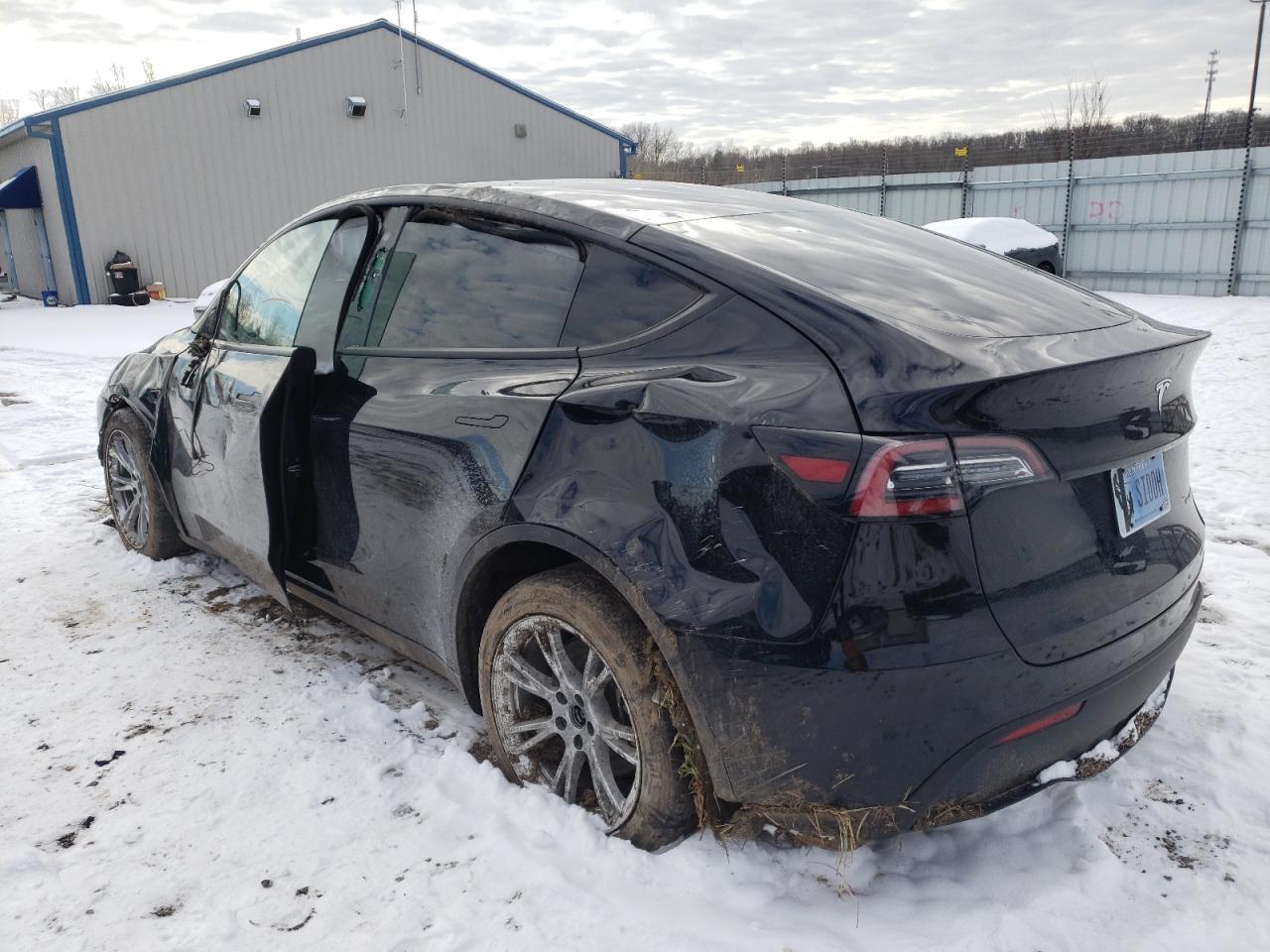Photo 3 from auction – 2020 TESLA MODEL Y with VIN 5YJYGDEE1LF016112