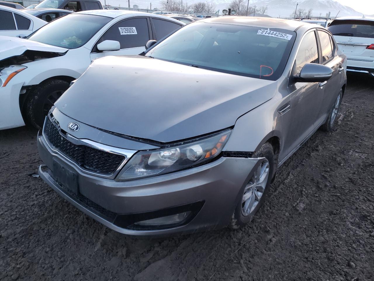 Photo 2 from auction – 2013 KIA OPTIMA LX with VIN 5XXGM4A70DG140396