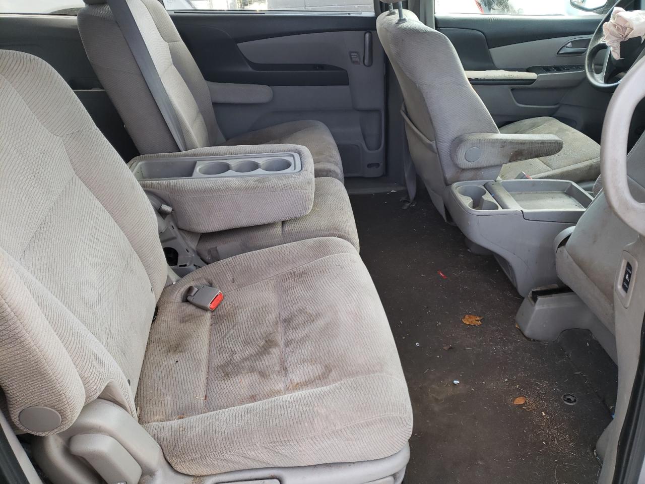 Photo 6 from auction – 2011 HONDA ODYSSEY EX with VIN 5FNRL5H45BB035222