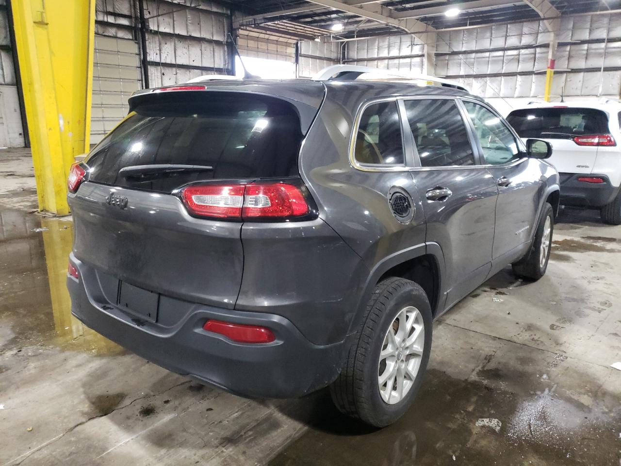 Photo 4 from auction – 2014 JEEP CHEROKEE L with VIN 1C4PJMCB6EW201308