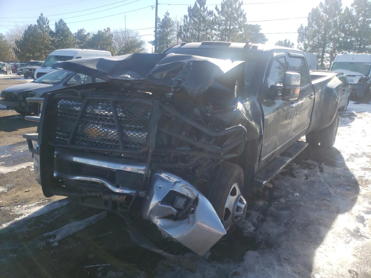 Photo 2 from auction – 2016 CHEVROLET SILVERADO with VIN 1GC4K0E85GF121530