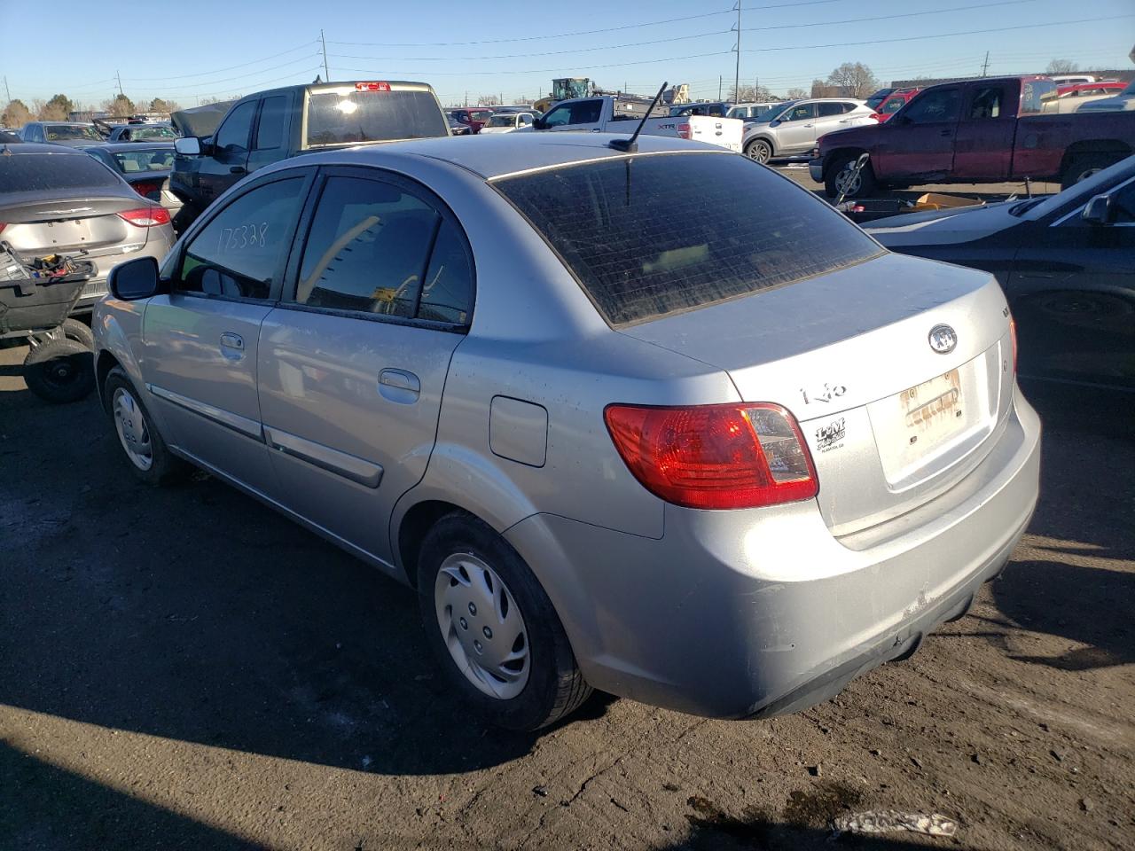 Photo 3 from auction – 2011 KIA RIO BASE with VIN KNADH4A33B6925783