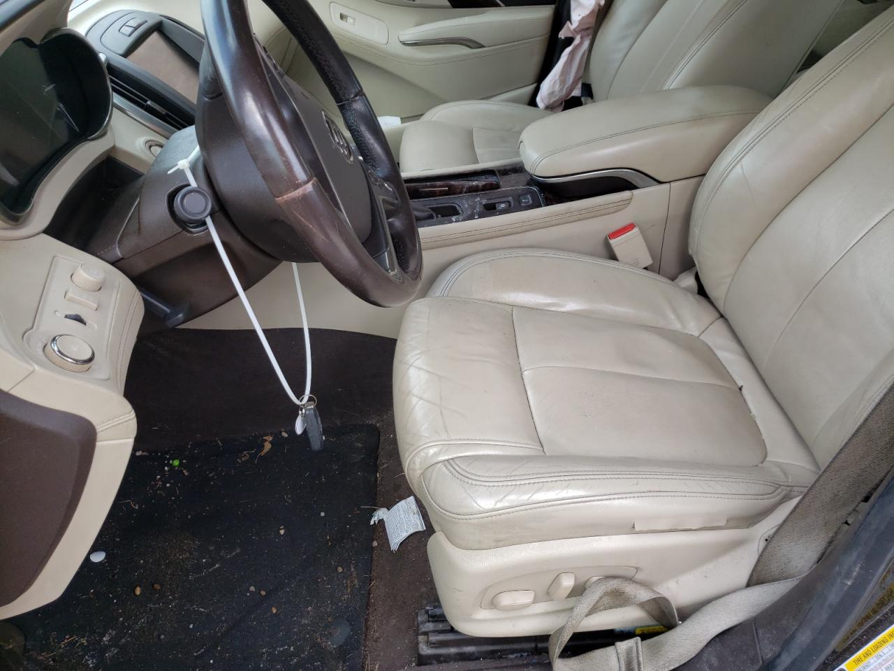 Photo 5 from auction – 2014 BUICK LACROSSE with VIN 1G4GB5G32EF123353