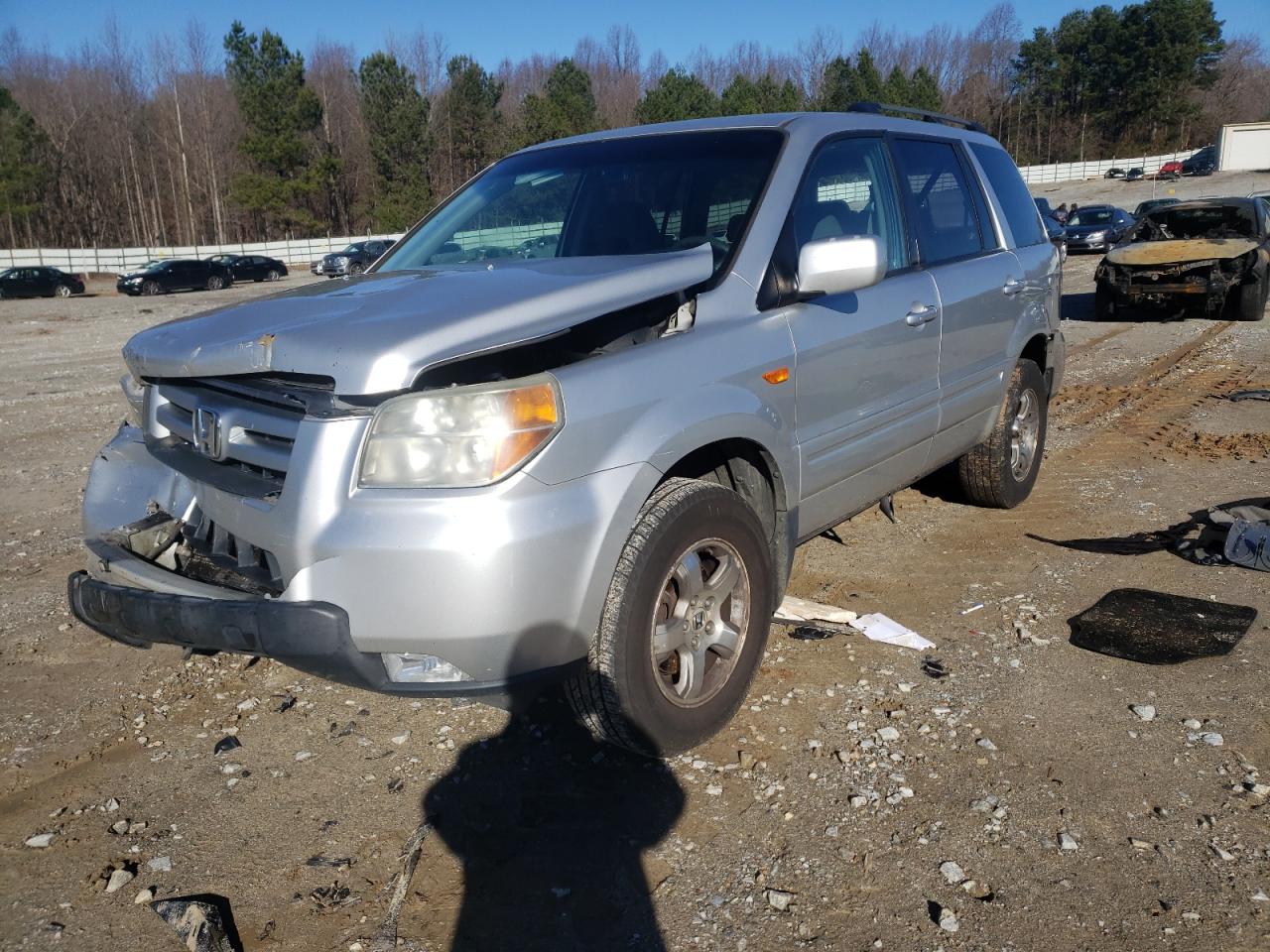 Photo 2 from auction – 2006 HONDA PILOT with VIN 2HKYF18486H536110