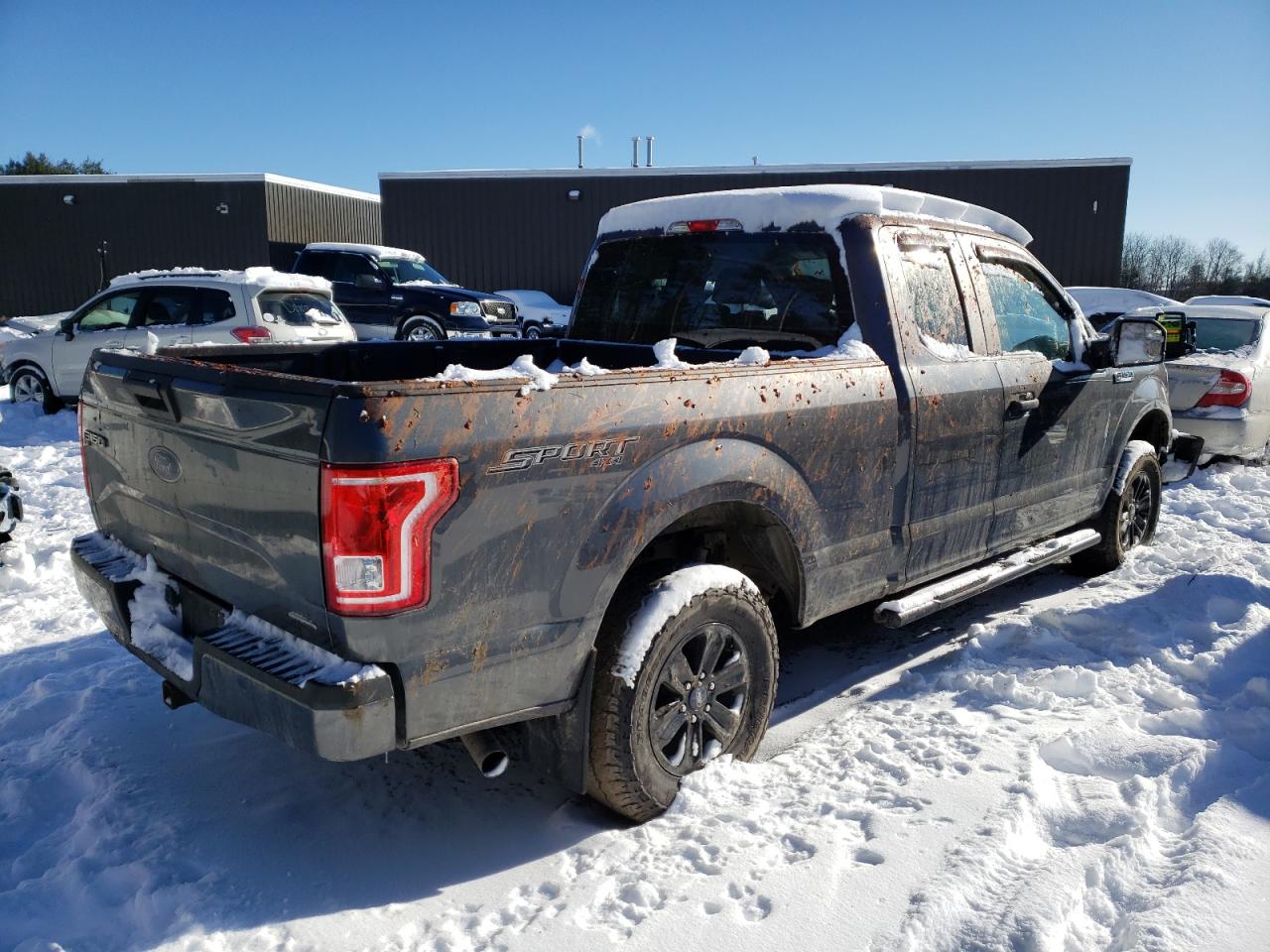 Photo 4 from auction – 2015 FORD F150 SUPER with VIN 1FTFX1EF0FFB17981