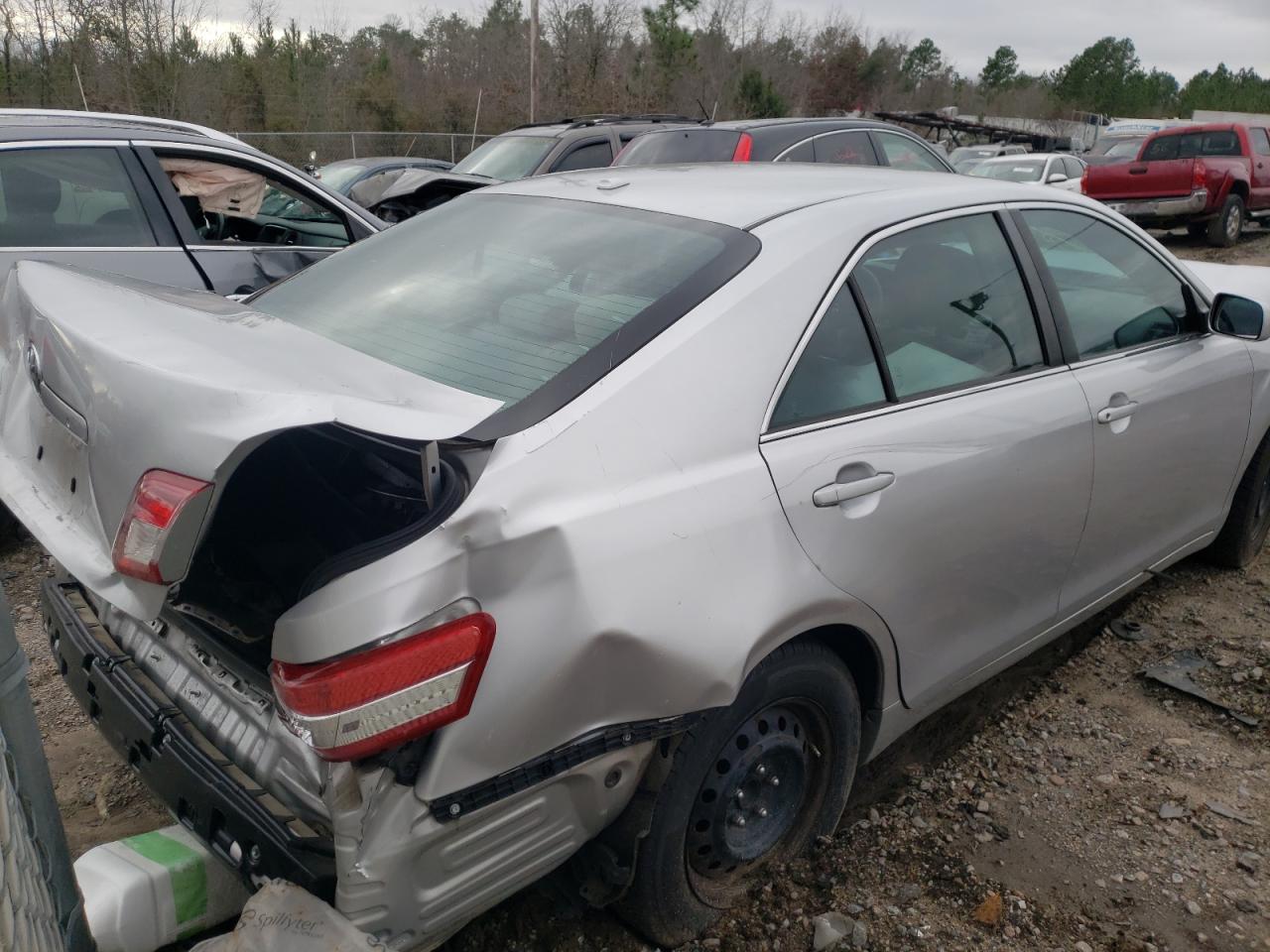 Photo 4 from auction – 2011 TOYOTA CAMRY BASE with VIN 4T1BF3EK6BU720090