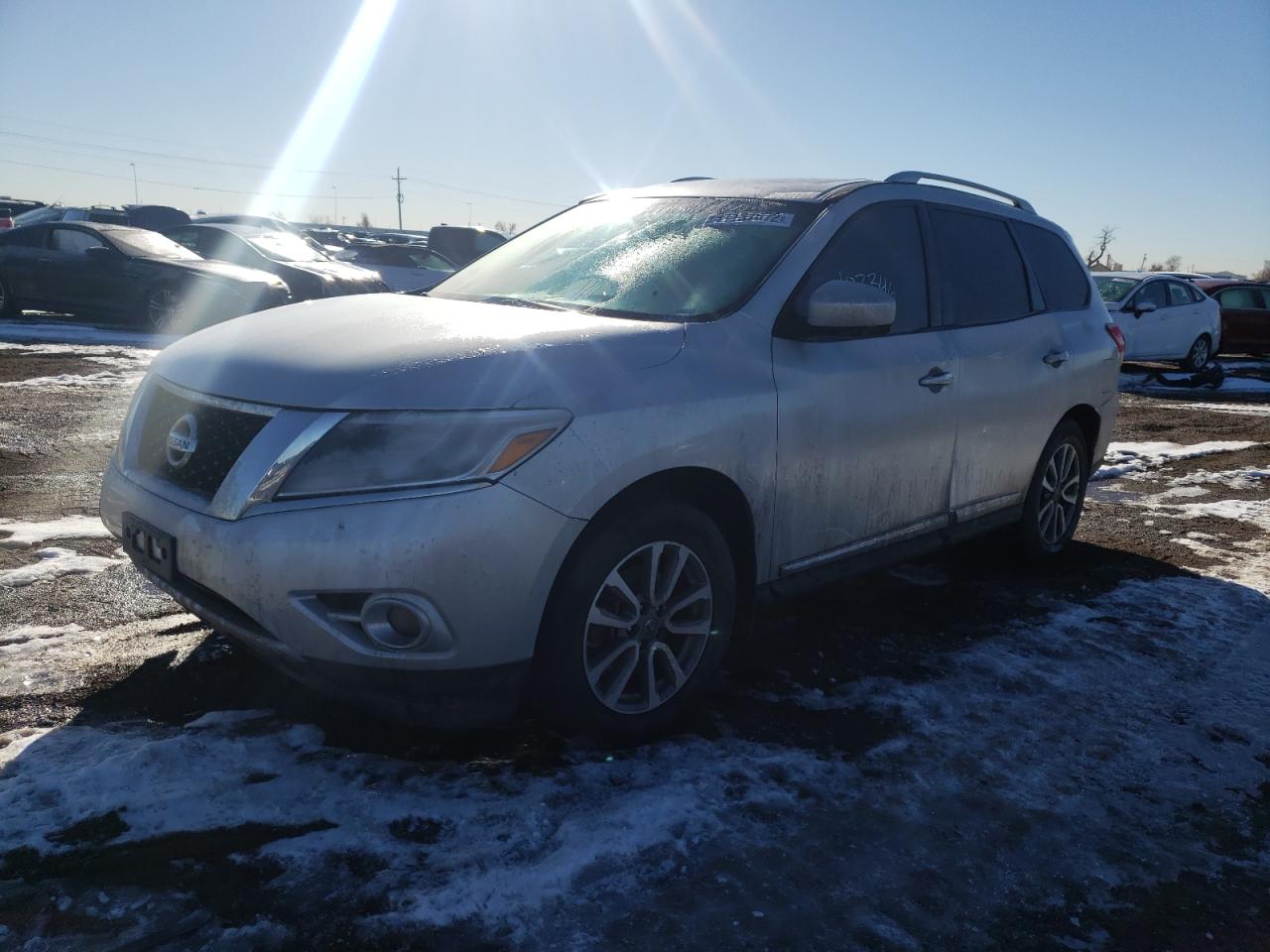 Photo 2 from auction – 2013 NISSAN PATHFINDER with VIN 5N1AR2MM5DC623357