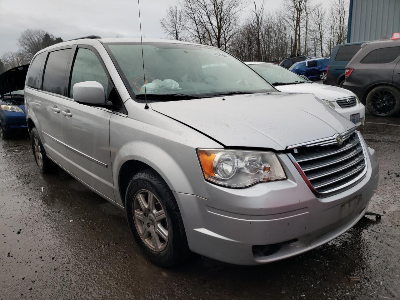 Photo 1 from auction – 2010 CHRYSLER TOWN & COU with VIN 2A4RR5D18AR397813