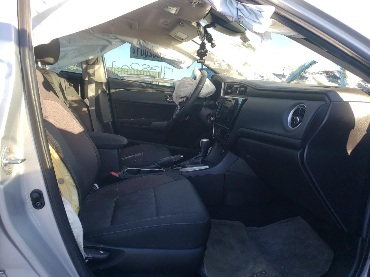 Photo 5 from auction – 2019 TOYOTA COROLLA L with VIN 2T1BURHE0KC147087
