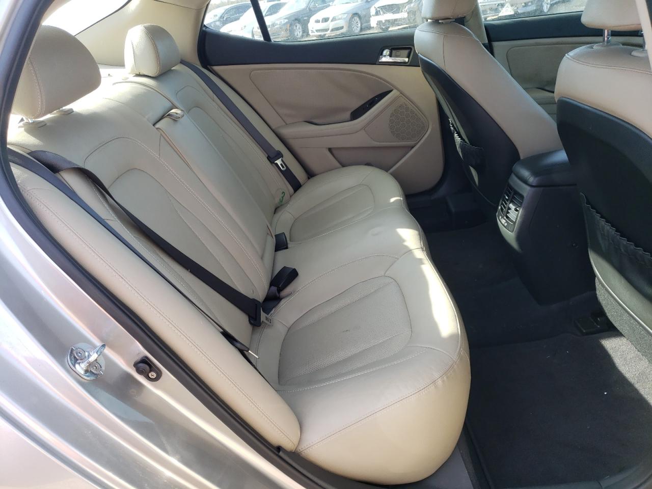 Photo 6 from auction – 2011 KIA OPTIMA EX with VIN KNAGN4A7XB5045534