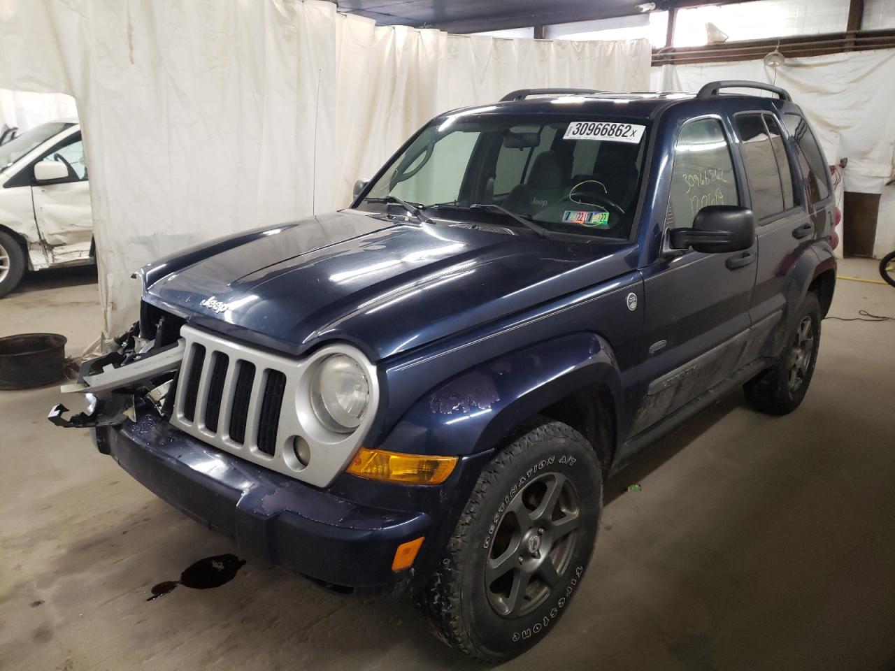 Photo 2 from auction – 2007 JEEP LIBERTY SP with VIN 1J4GL48K47W618474