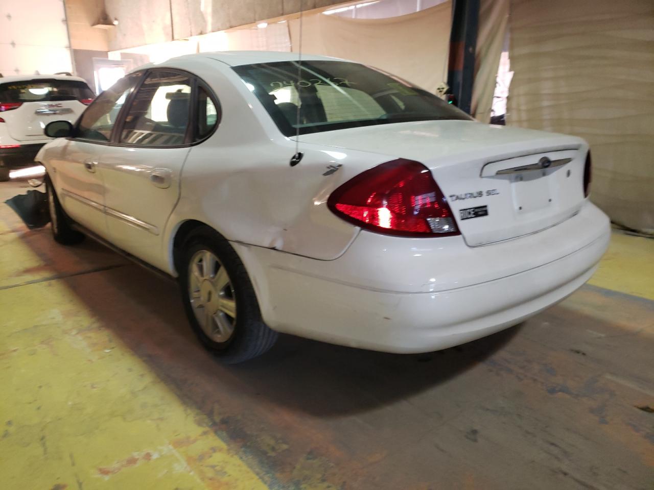 Photo 3 from auction – 2003 FORD TAURUS SEL with VIN 1FAHP56S23G240267