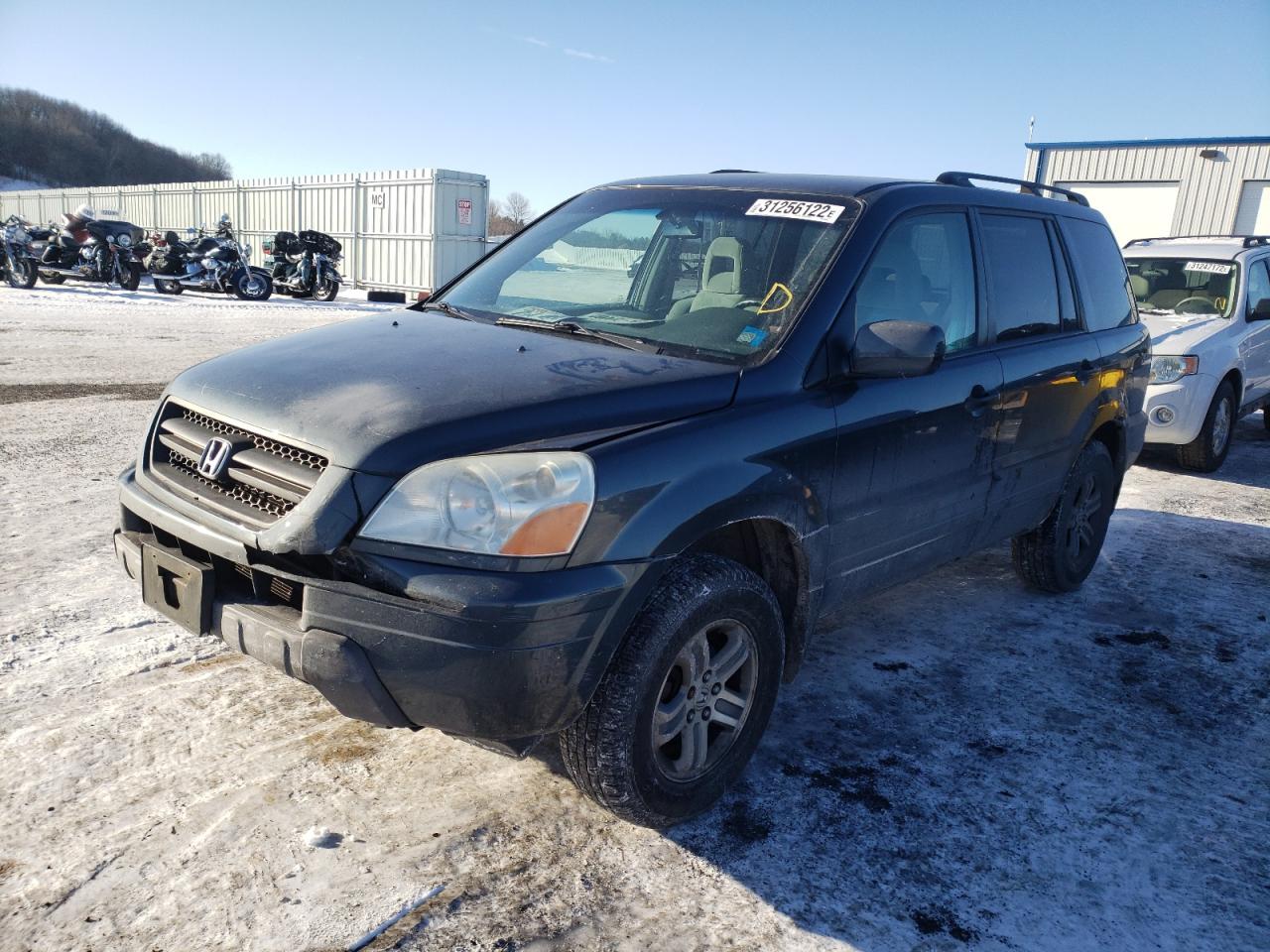 Photo 2 from auction – 2005 HONDA PILOT EX with VIN 5FNYF18475B006983