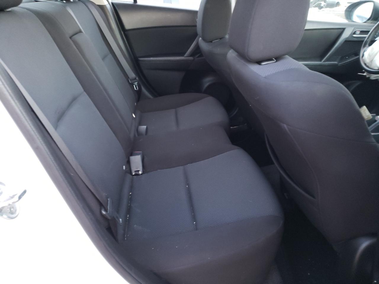Photo 6 from auction – 2011 MAZDA 3 I with VIN JM1BL1VG3B1432266