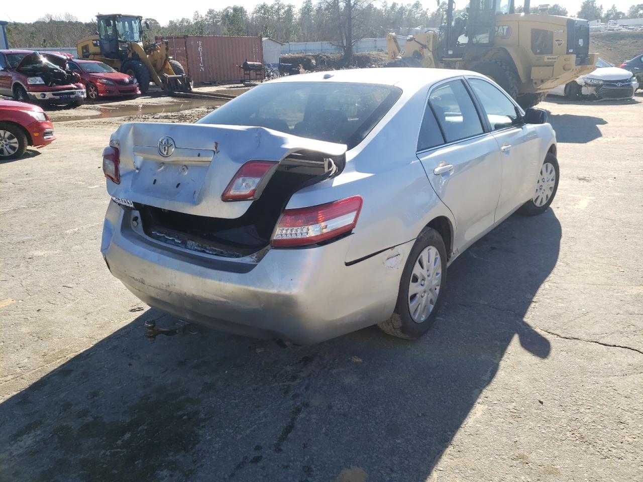 Photo 4 from auction – 2010 TOYOTA CAMRY BASE with VIN 4T1BF3EK2AU042582