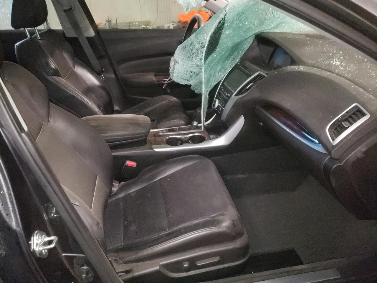 Photo 5 from auction – 2015 ACURA TLX TECH with VIN 19UUB1F52FA027984