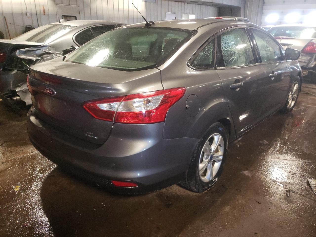 Photo 4 from auction – 2013 FORD FOCUS SE with VIN 1FADP3F22DL113109