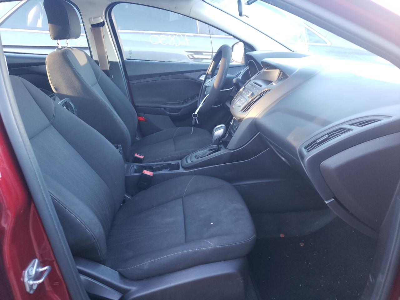 Photo 5 from auction – 2015 FORD FOCUS SE with VIN 1FADP3F24FL217426