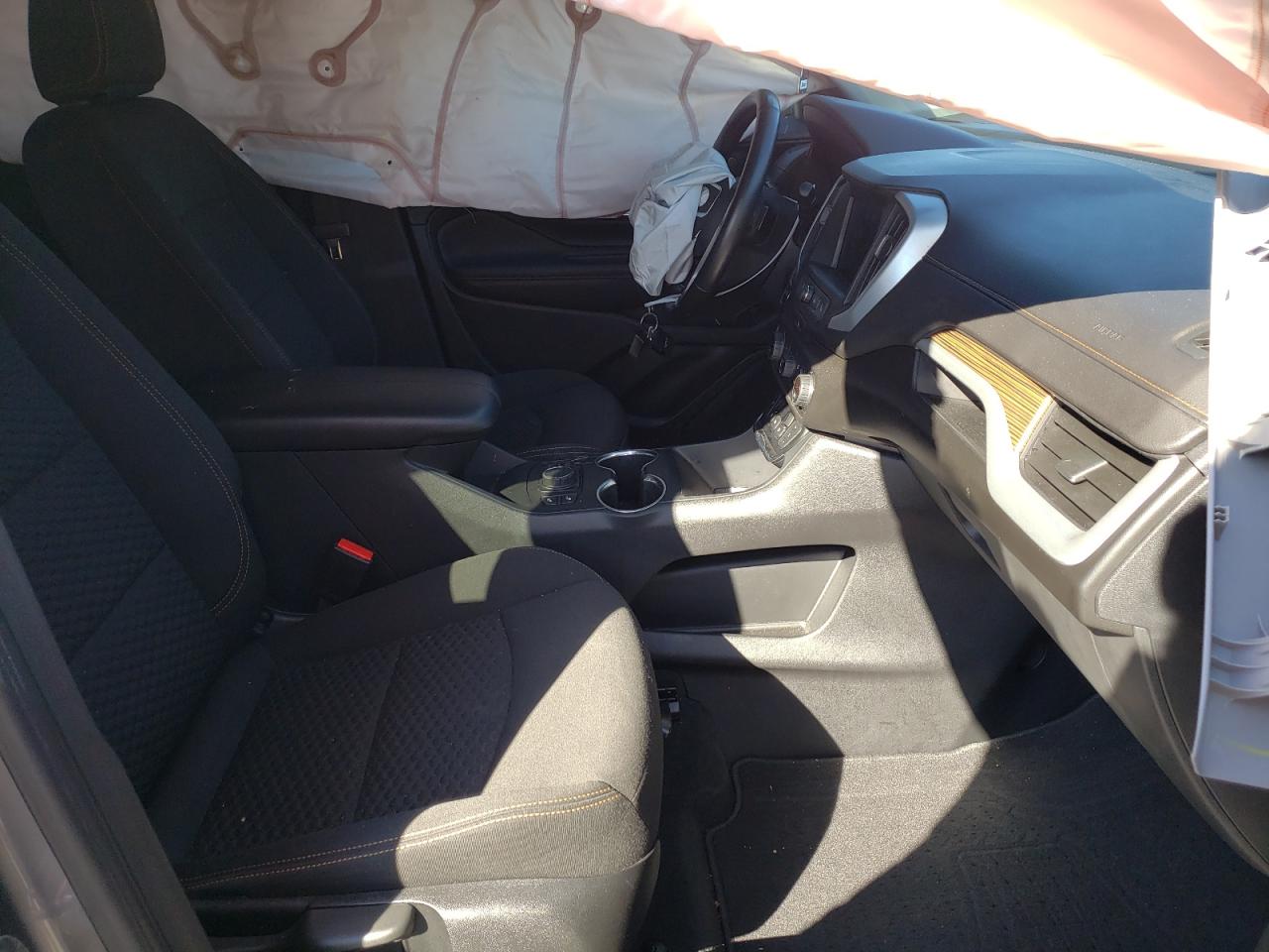 Photo 5 from auction – 2020 GMC TERRAIN SL with VIN 3GKALMEV7LL227043