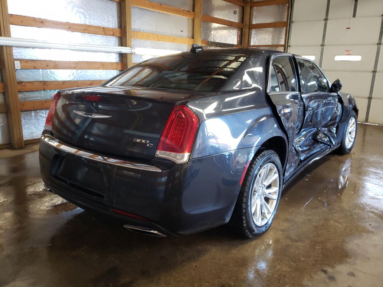 Photo 4 from auction – 2016 CHRYSLER 300C with VIN 2C3CCAEG9GH207173