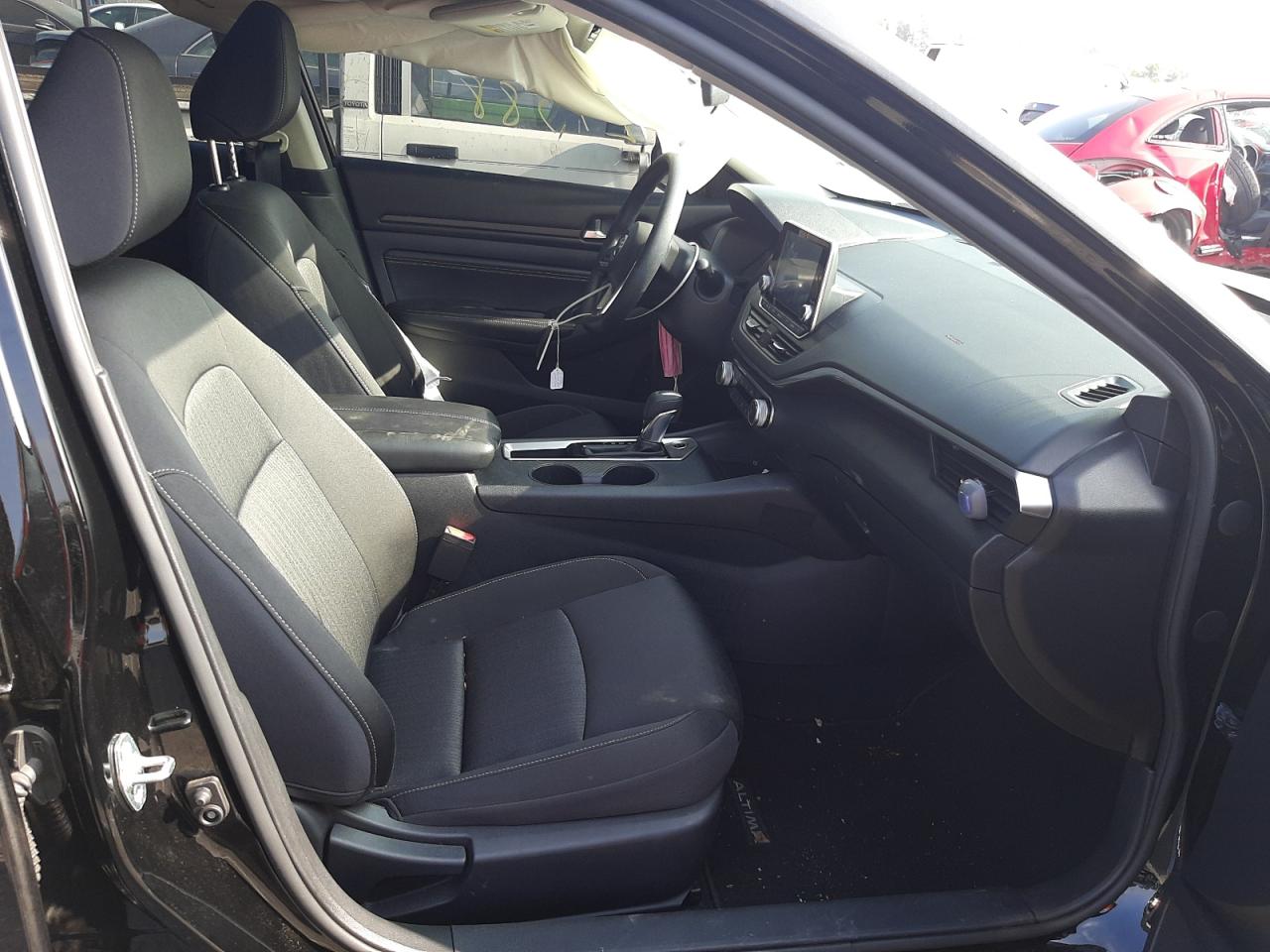 Photo 5 from auction – 2020 NISSAN ALTIMA S with VIN 1N4BL4BV3LC171429