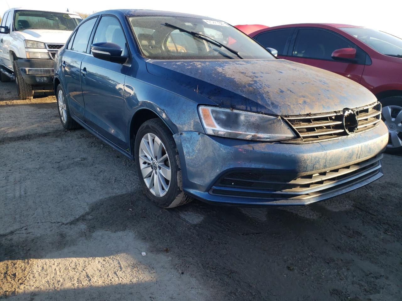 VOLKSWAGEN JETTA SE 2015 with VIN 3VWD07AJ3FM296233 - Photo from auction