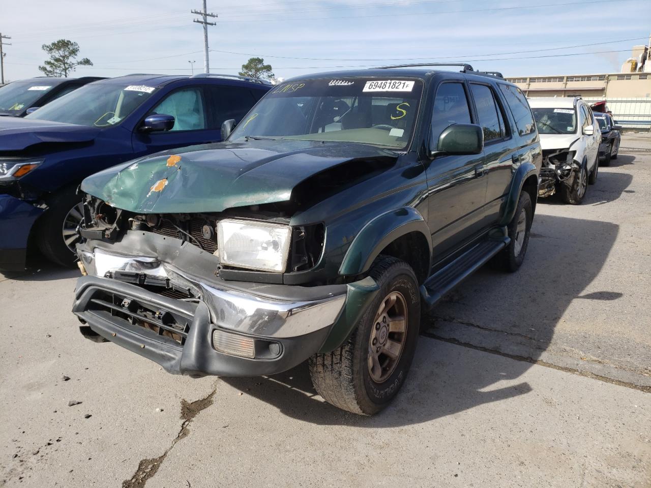 Photo 2 from auction – 2000 TOYOTA 4RUNNER SR with VIN JT3GN86R5Y0169595