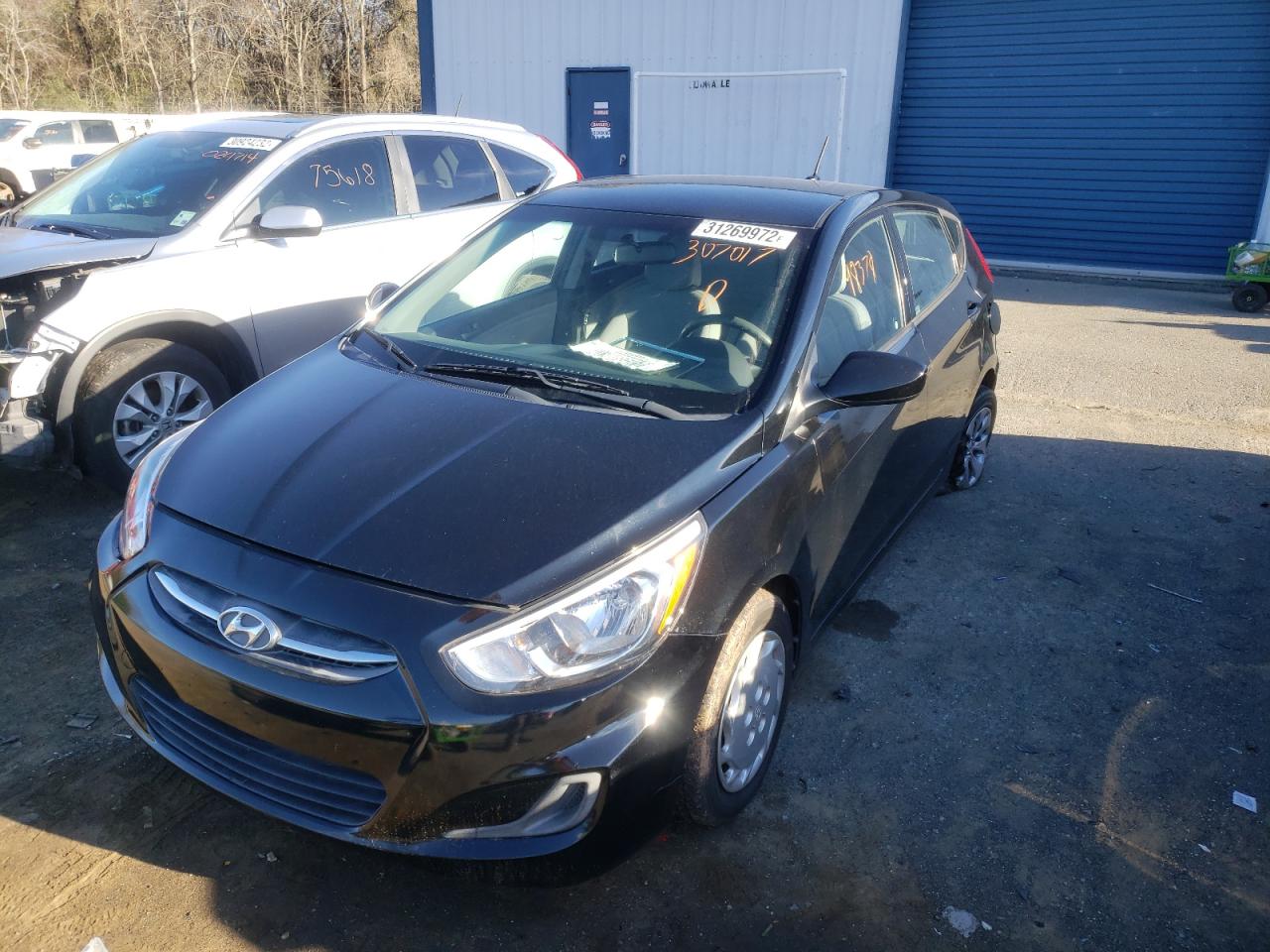 Photo 2 from auction – 2017 HYUNDAI ACCENT SE with VIN KMHCT5AE0HU307017