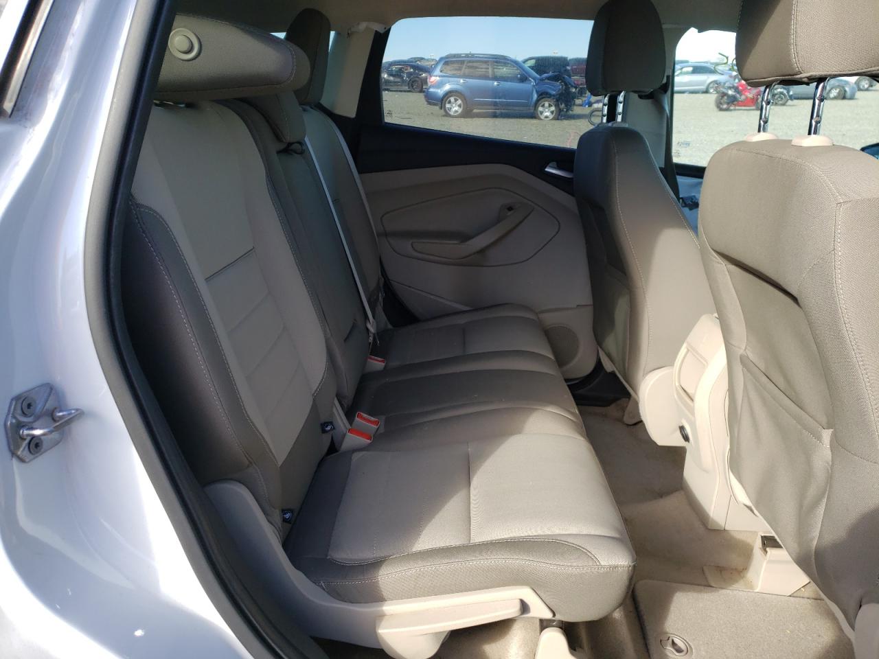 Photo 6 from auction – 2014 FORD ESCAPE SE with VIN 1FMCU0GX5EUE41459