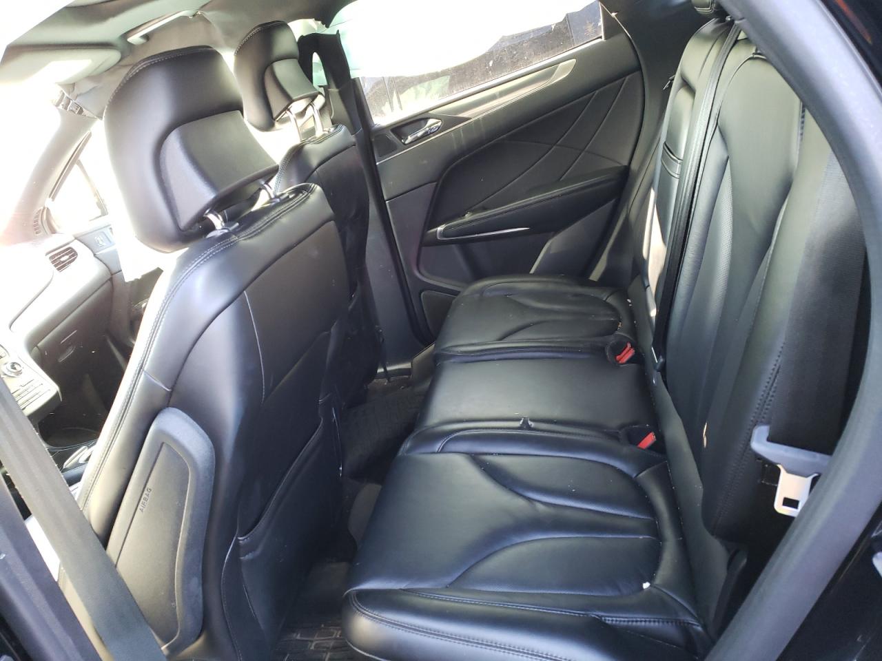 Photo 6 from auction – 2019 LINCOLN MKC SELECT with VIN 5LMCJ2D92KUL20486