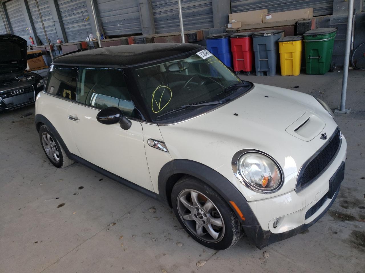 Photo 13 from auction – 2010 MINI COOPER S with VIN WMWMF7C54ATW88629
