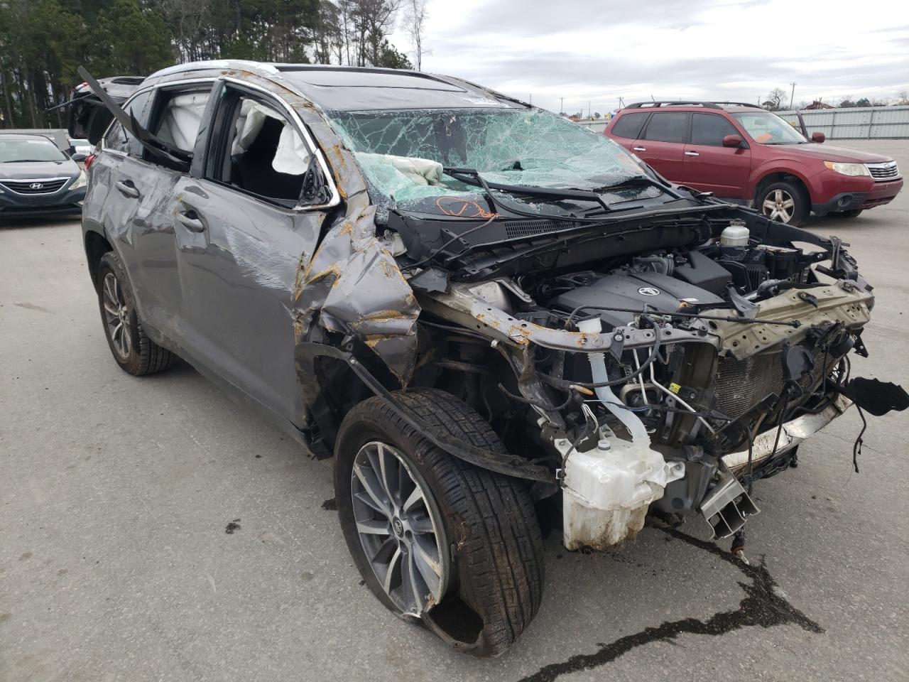 Photo 1 from auction – 2019 TOYOTA HIGHLANDER with VIN 5TDKZRFH6KS564963