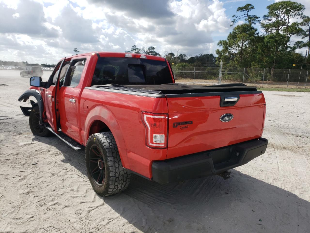 Photo 3 from auction – 2017 FORD F150 SUPER with VIN 1FTEW1C83HKC36802