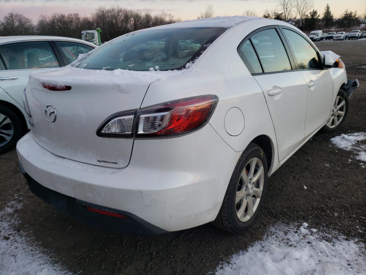 Photo 4 from auction – 2011 MAZDA 3 I with VIN JM1BL1VG3B1432266