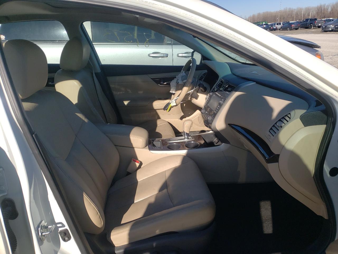 Photo 5 from auction – 2015 NISSAN ALTIMA 3.5 with VIN 1N4BL3AP6FC101683
